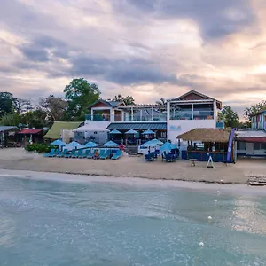 **** Hotel Blue Skies Jamaica