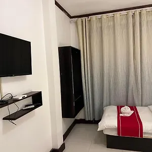 2* מלון Jasmine Place House