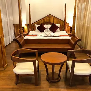 Inn River 2, Luang Prabang